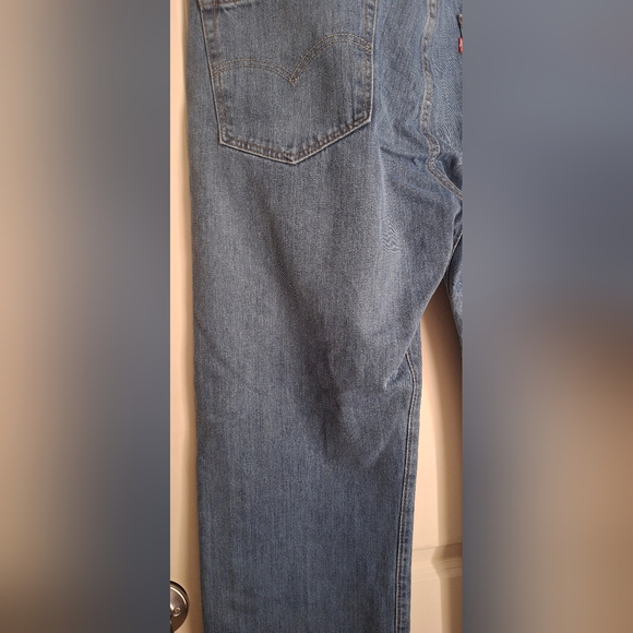 Levi stratus & co. 501 Mens jeans w38 L30 medium wash casual work office - Picture 11 of 13
